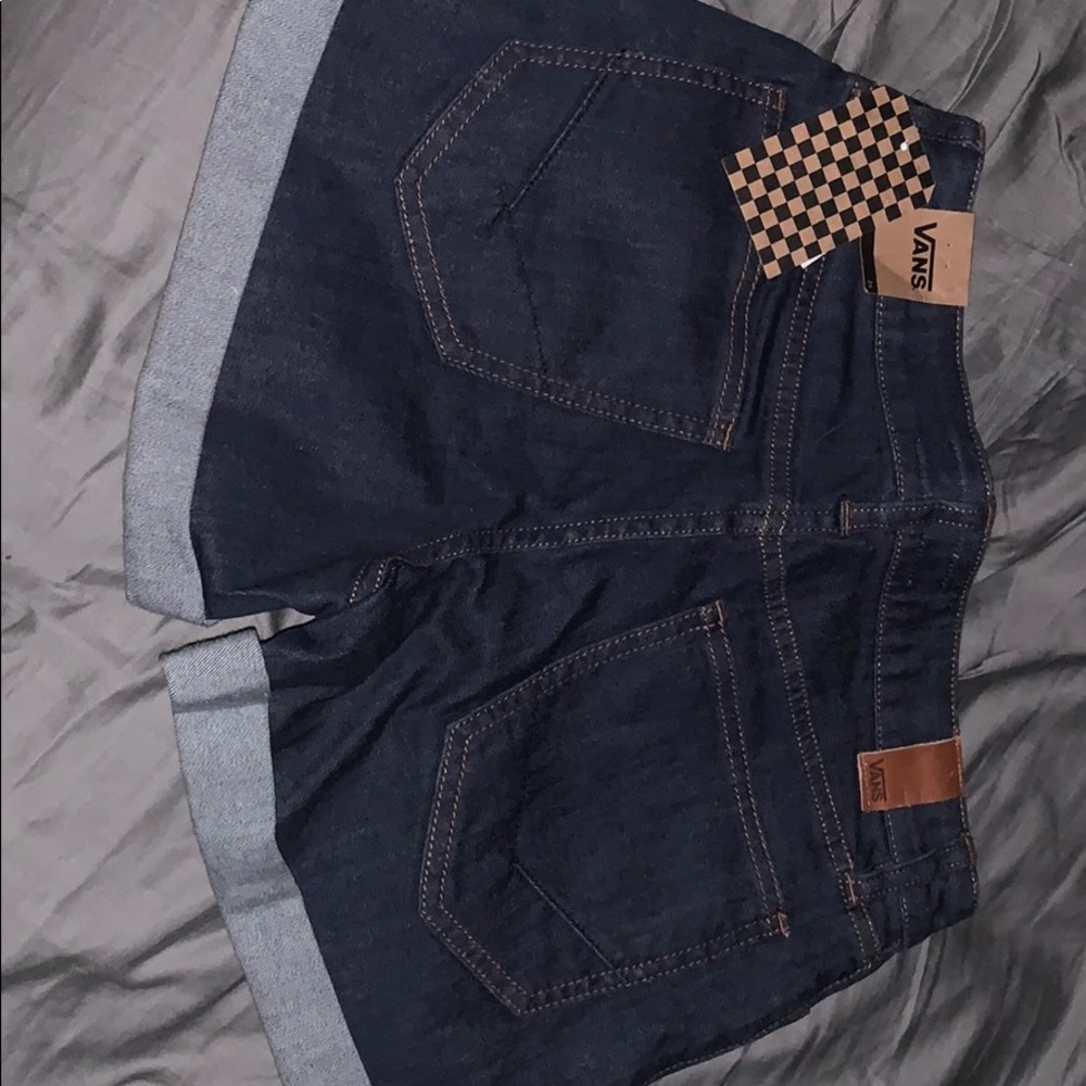 Brand New VANS boyfriend shorts with tags